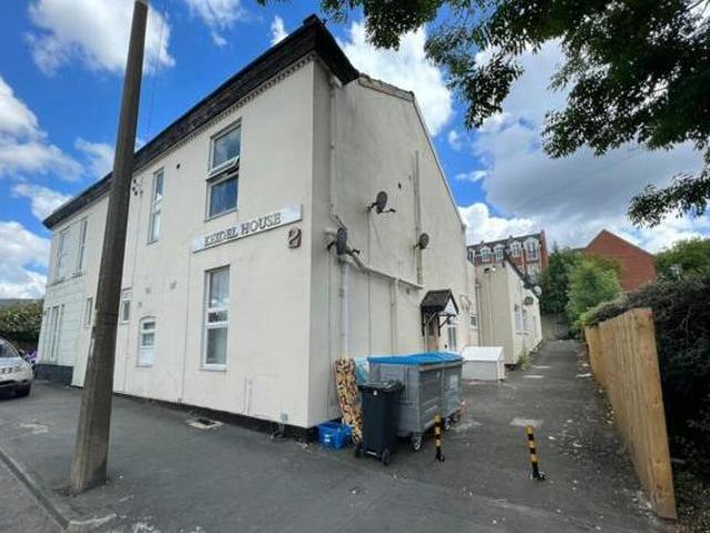 1 Bedroom Flat For Rent In Dudley, West Midlands
