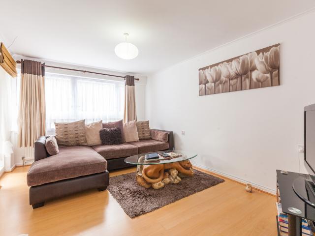 1 Bedroom Flat for Rent in Earlsferry Way | Foxtons