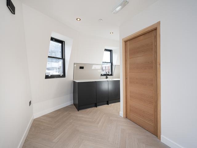 1 Bedroom Flat for Rent in East Passage | Foxtons