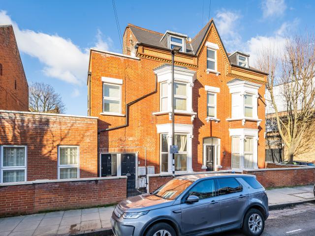 1 Bedroom Flat for Rent in Fairbridge Road | Foxtons