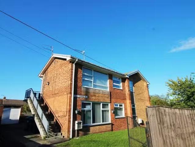 1 bedroom flat for rent in Golf Course Road, Shiney Row, Hough.
