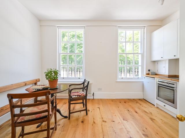 1 Bedroom Flat for Rent in Grays Inn Road | Foxtons