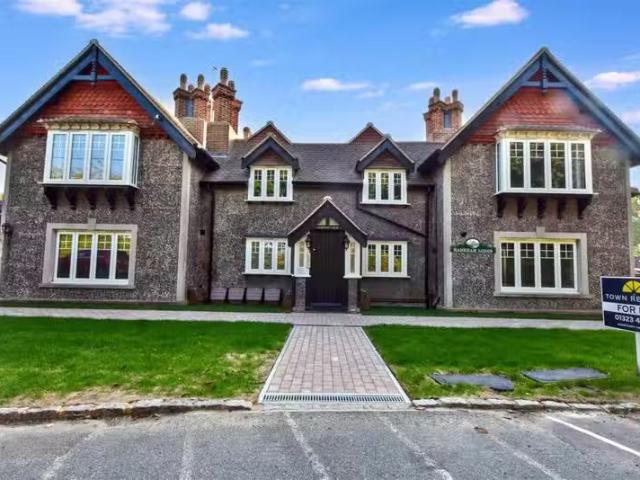 1 bedroom flat for rent in Hankham Hall Road, Hankham, Westham.