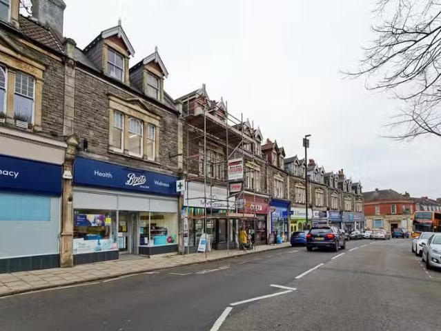 1 bedroom flat for rent in Henleaze Road, Henleaze, BS9