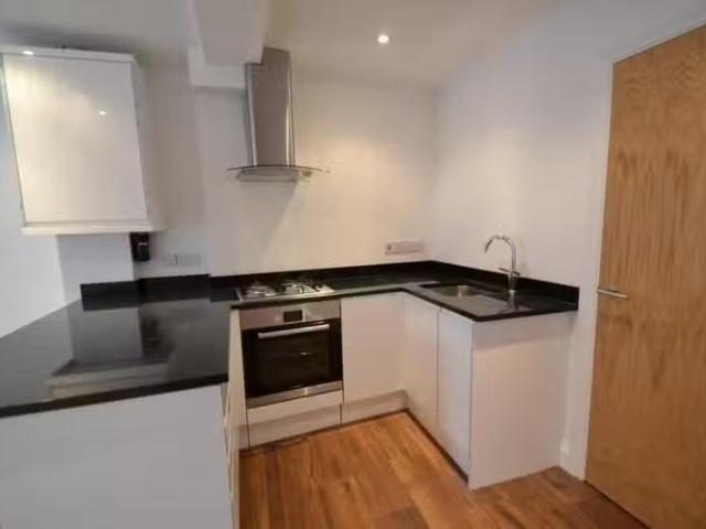1 bedroom flat for rent in High Street, Hoddesdon, Hertfordshi.