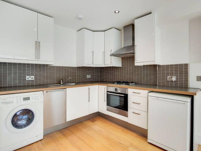 1 Bedroom Flat for Rent in Holloway Road | Foxtons