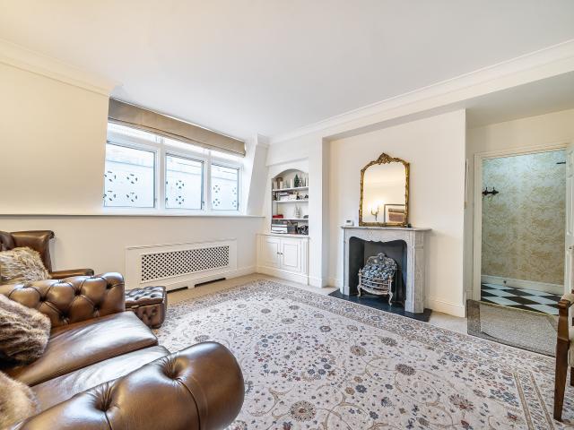 1 Bedroom Flat for Rent in Jermyn Street | Foxtons