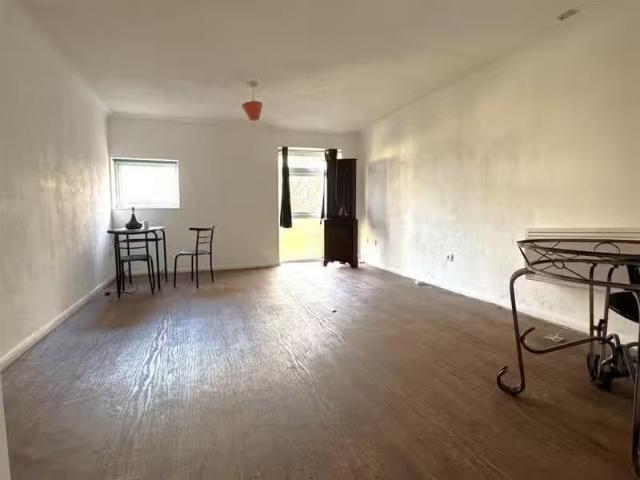 1 bedroom flat for rent in Kempton Close, Erith, DA8