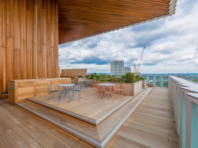 1 Bedroom Flat for Rent in Manhattan Lofts | Foxtons