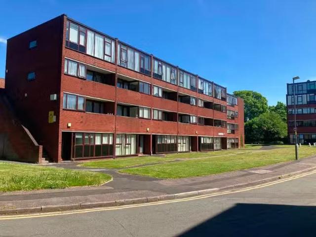 1 bedroom flat for rent in Meynell House, Browns Green, Birmin.