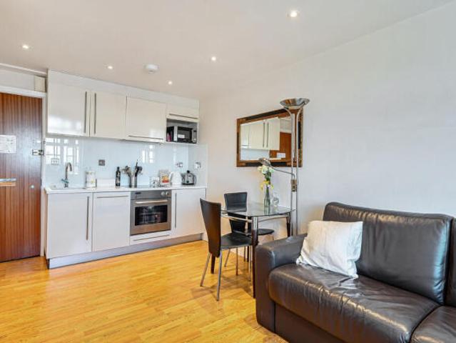 1 bedroom flat for rent in Nell Gwynn House, Chelsea, London, SW3