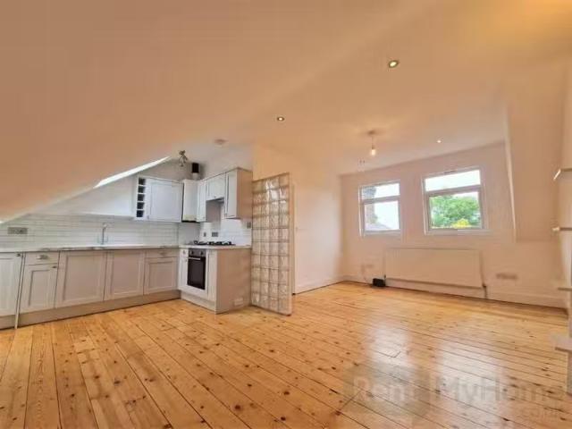 1 bedroom flat for rent in Newick Road, London, E5