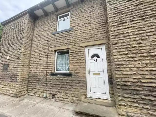1 bedroom flat for rent in Otley Road, Charlestown, Shipley, W.