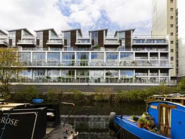 1 bedroom flat for rent in Palmers Road, Shoreditch, E2