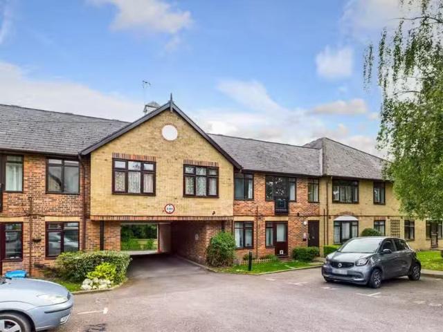 1 bedroom flat for rent in Parkside Lodge, 101 Erith Road, Bel.