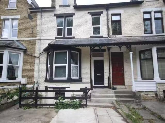 1 bedroom flat for rent in Pemberton Drive,, Bradford, BD7