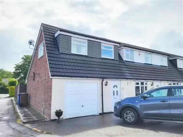 1 bedroom flat for rent in Raven Road, Yoxall, Burton on Trent.