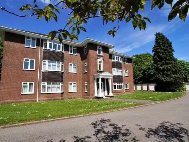 1 bedroom flat for rent in Ravenscroft, Holmes Chapel, CW4
