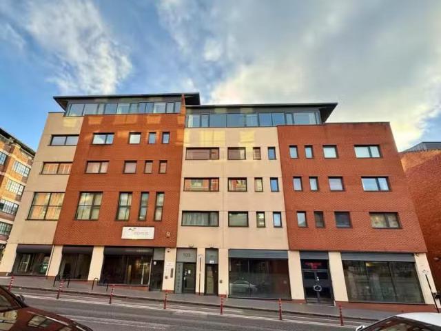 1 bedroom flat for rent in Rea House, Bradford Street, Birming.