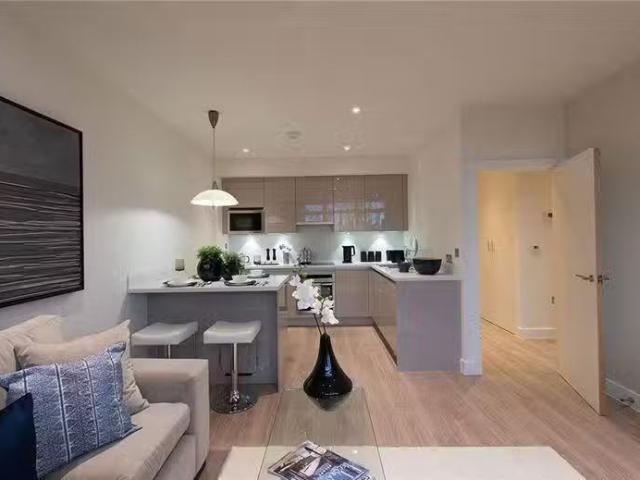 1 bedroom flat for rent in Ridgmont Road, St Albans, AL1