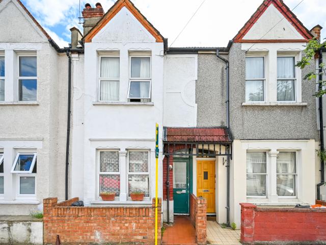1 Bedroom Flat for Rent in Rostella Road | Foxtons