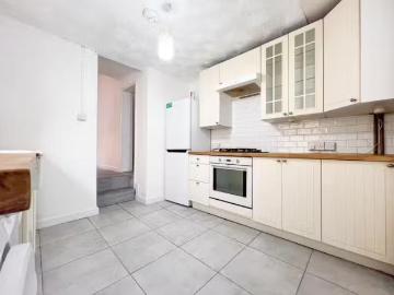 1 bedroom flat for rent in Rutland Street, Grangetown, CF11