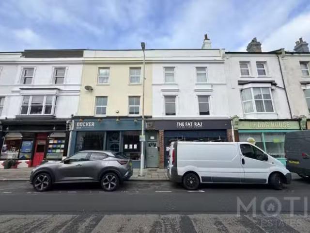 1 bedroom flat for rent in Sandgate High Street, Folkestone, C.