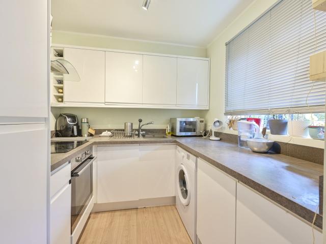 1 Bedroom Flat for Rent in Shelley Way | Foxtons