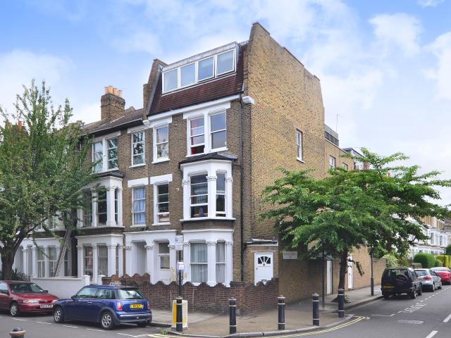 1 Bedroom Flat for Rent in Sulgrave Road | Foxtons