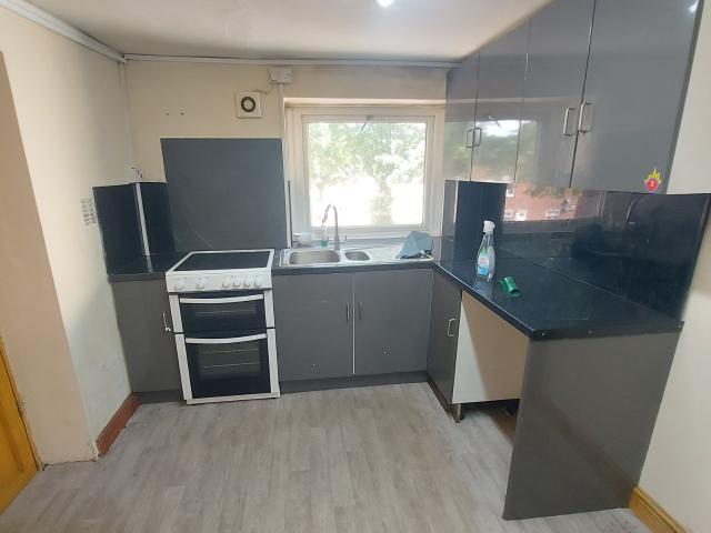 1 bedroom flat flat/apartment To Let in Bradford