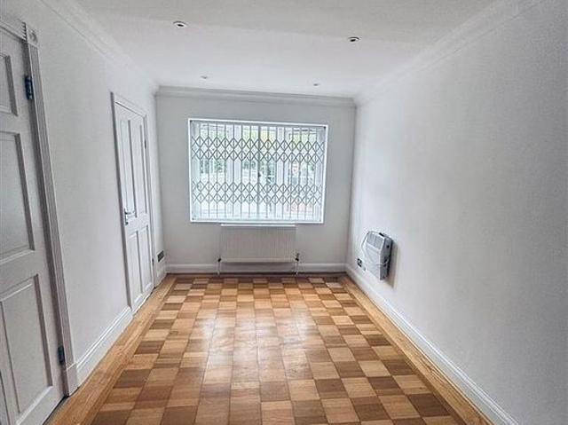 1 bedroom flat in Waltham Abbey