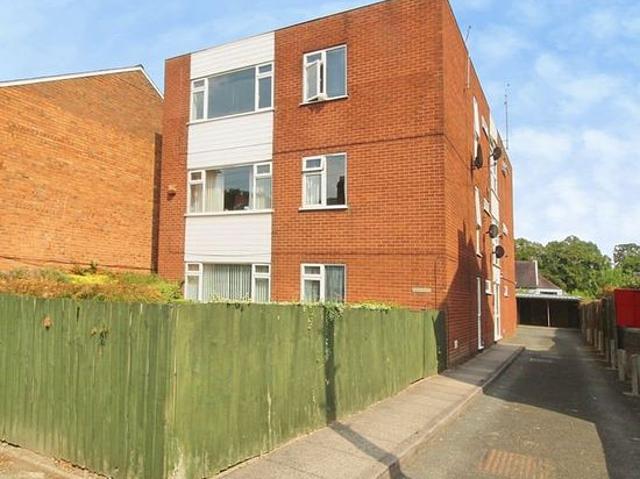 1 bedroom flat in Walsall