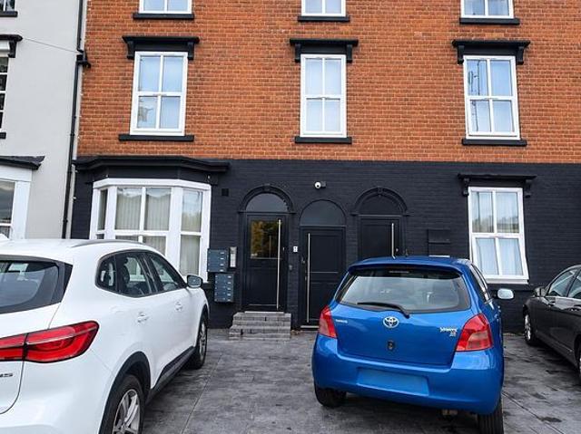 1 bedroom flat in Walsall