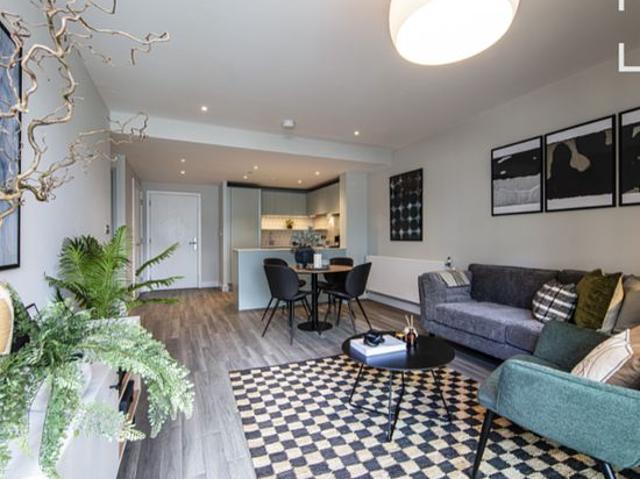 1 bedroom flat in Wembley