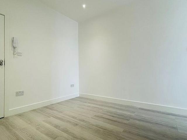 1 bedroom flat in West Bromwich