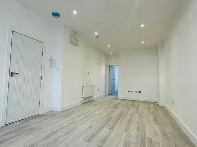 1 bedroom flat in West Bromwich