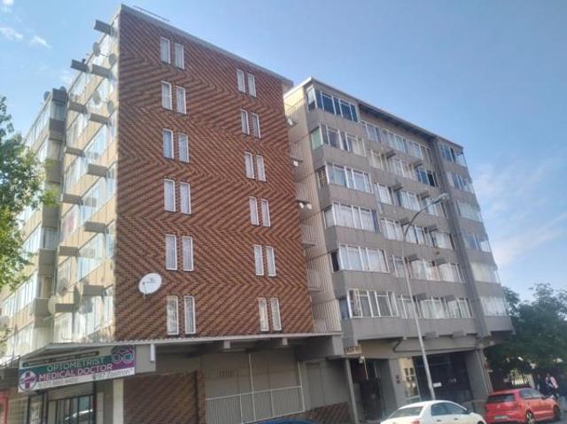 1 Bedroom Flat in Westdene