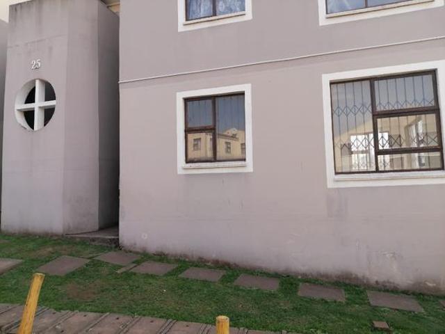 1 Bedroom Flat in Amalinda