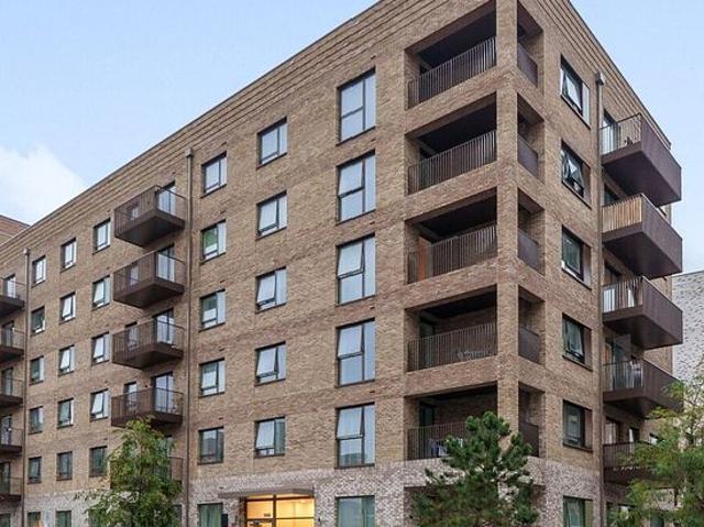 1 bedroom flat in Barking