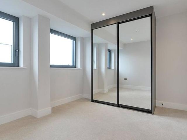 1 bedroom flat in Barnet