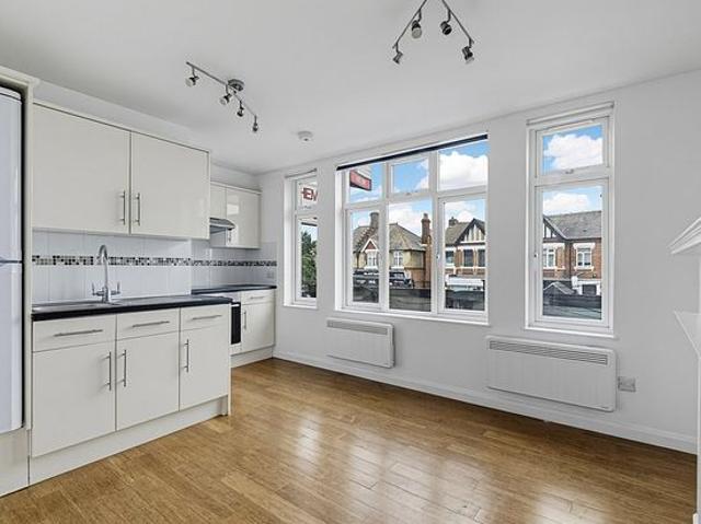 1 bedroom flat in Beckenham