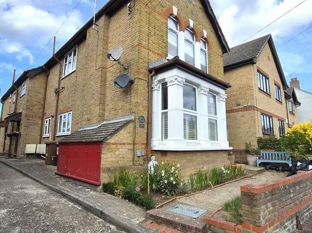 1 bedroom flat in Bexleyheath