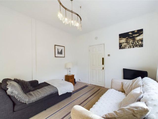1 bedroom Flat in Cookham Road, Maidenhead