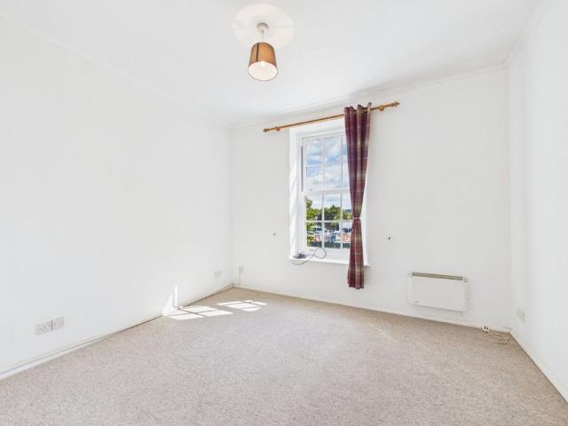 1 bedroom Flat in Cookham Road, Maidenhead
