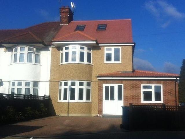 1 bedroom flat in Edgware