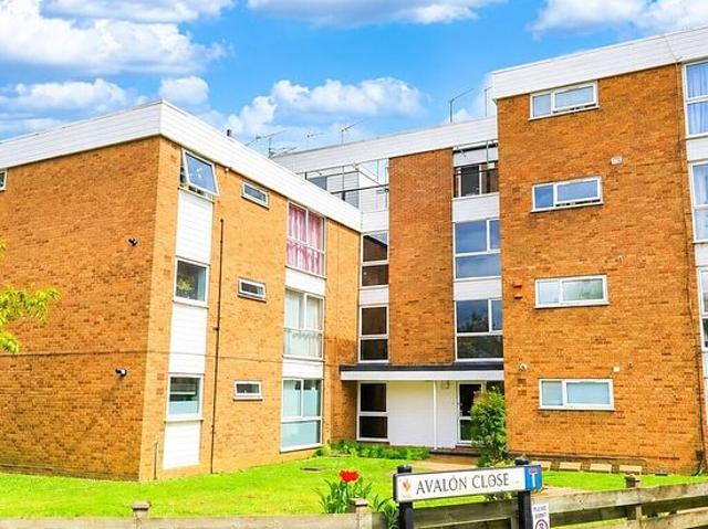 1 bedroom flat in Enfield