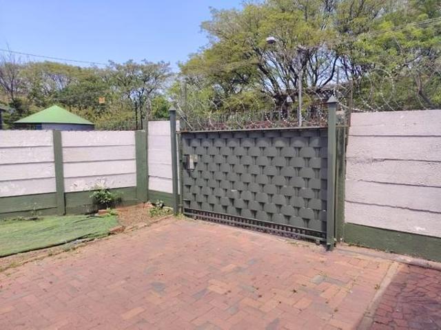 1 Bedroom Flat in Gezina