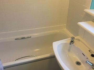 Apartment to rent in Maxwell Drive G41 Glasgow - Parking