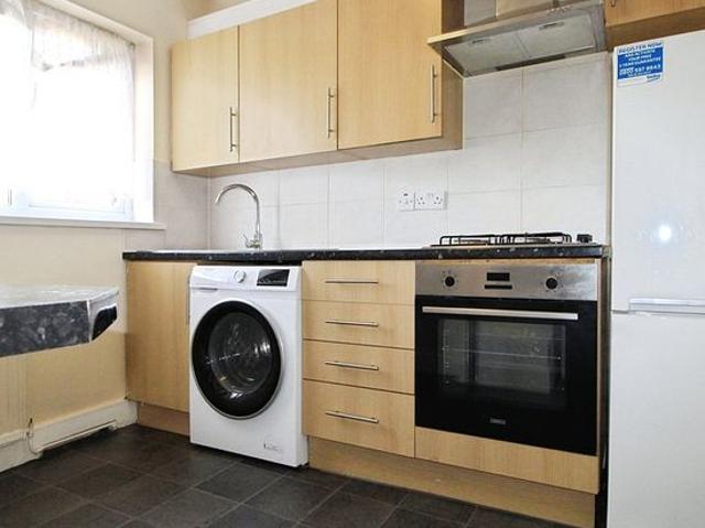 1 bedroom flat in Harrow