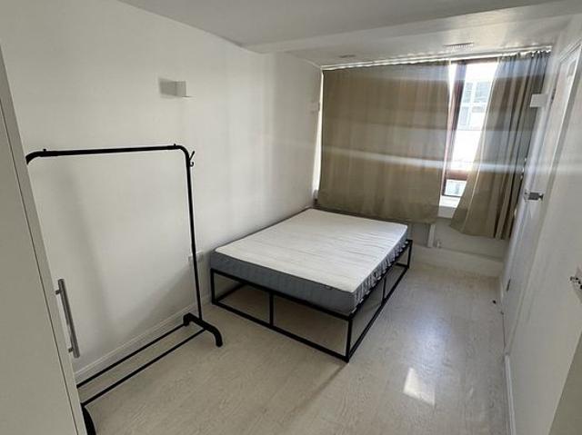 1 bedroom flat in Harrow